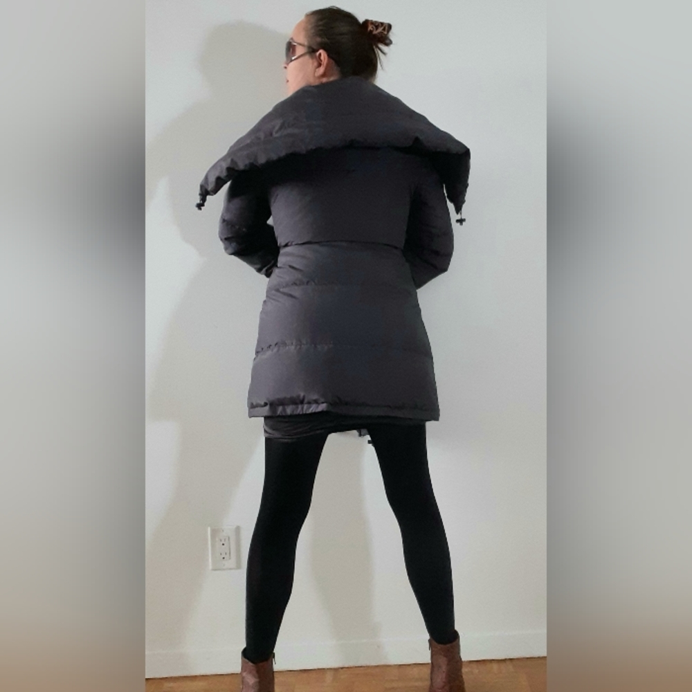 Danier down-filled winter coat/ jacket in grey - Picture 8 of 13